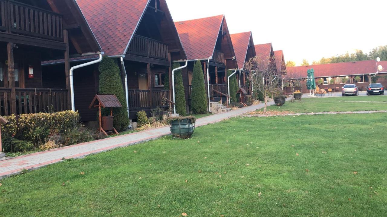 Irgo Villa อิซวาเร ภายนอก รูปภาพ